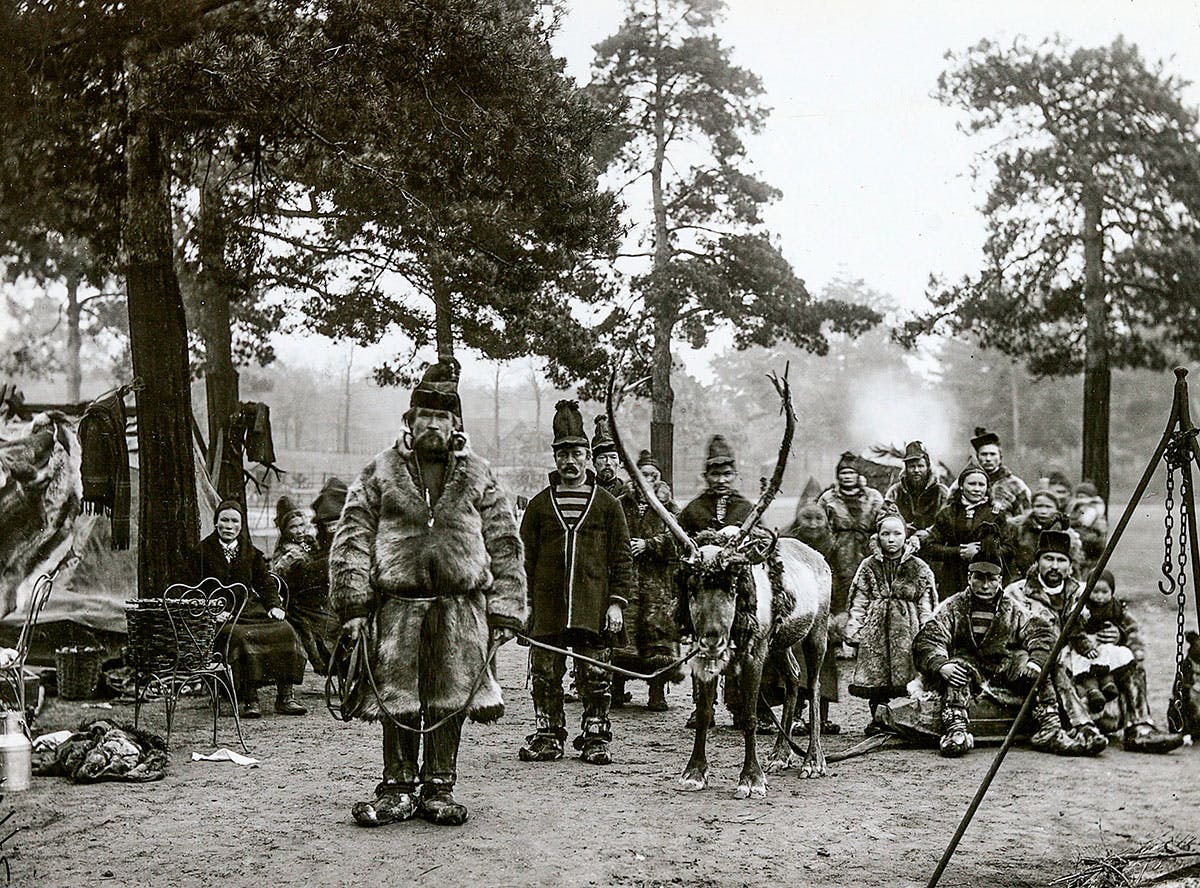 Samer | mansklig utstallning Paris Samer | mansklig utstallning Paris